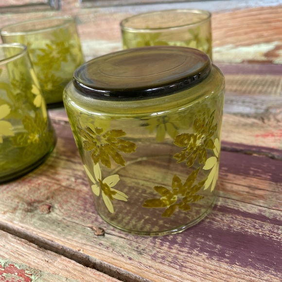 4- Vintage Floral Glasses - Picture 4 of 8